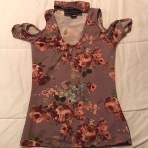 Polly & Esther cold shoulder floral top